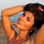 Robin's profile